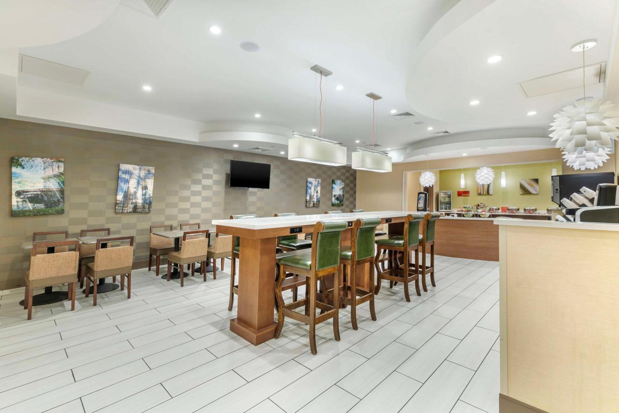 Best Western Plus New Englander Woburn Kültér fotó